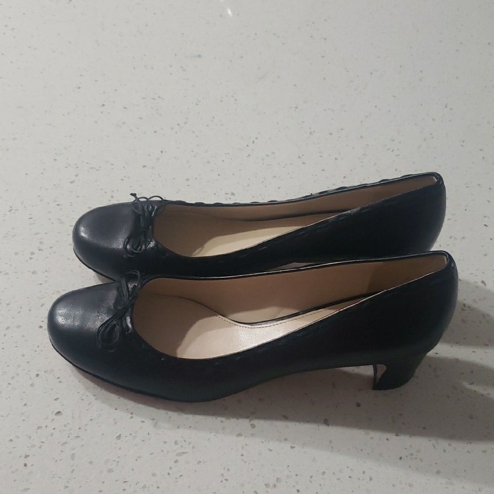 Prada Black Leather Flats with Bow Detail - Picture 2 of 4